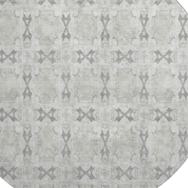 HomeRoots 8' Ivory and Gray Floral Medallion Round Rug - Washable, UV-Protected, Durable for Busy Homes 649495