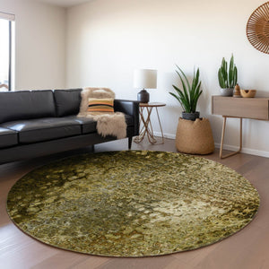 HomeRoots 8' Brown And Ivory Abstract Washable Round Rug with Stain Resistance & UV Protection for Homes 649537