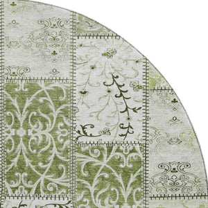 HomeRoots 8' Green And Ivory Patchwork Round Rug - Washable, UV-Protected, Stain-Resistant, Durable Design 649573