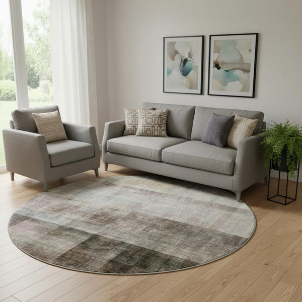 HomeRoots 8' Brown and Ivory Abstract Round Rug - Washable, UV-Protected for Indoor & Outdoor Spaces! 649621
