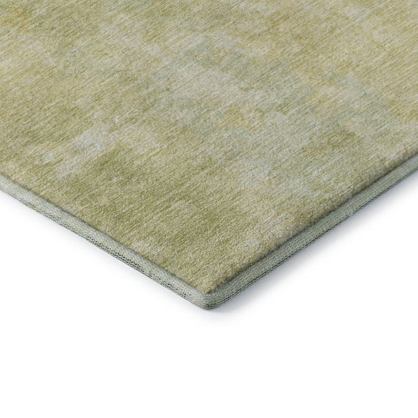 HomeRoots 8' Gold and Ivory Abstract Round Rug - Washable, Stain-Resistant, UV Protected for Modern Living Spaces 649825
