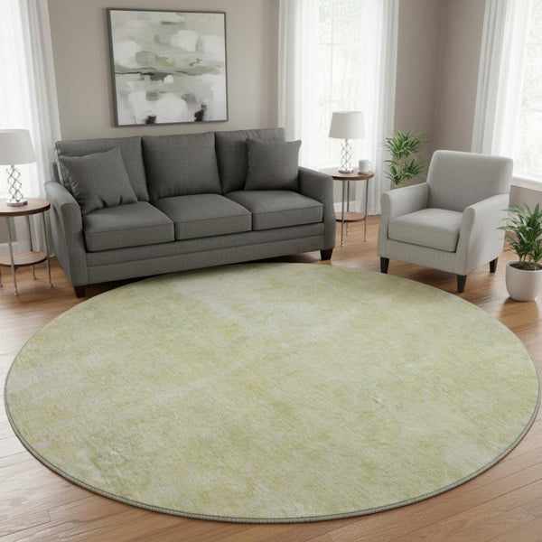 HomeRoots 8' Gold and Ivory Abstract Round Rug - Washable, Stain-Resistant, UV Protected for Modern Living Spaces 649825