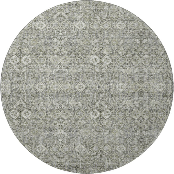 HomeRoots 8' Gray And Ivory Tribal Round Rug - Washable, UV Protected, Durable, Stylish for Any Space 649867