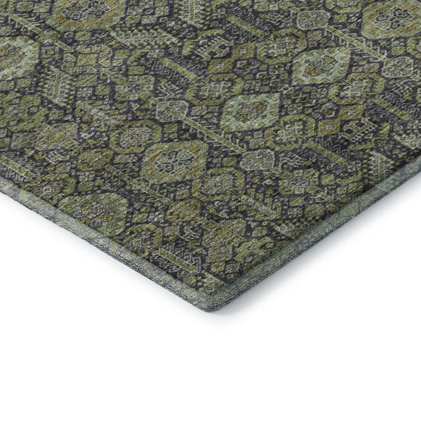 HomeRoots 8' Stylish Green, Gray & Ivory Tribal Round Rug - Washable, UV Protected, Durable & Easy Care! 649873