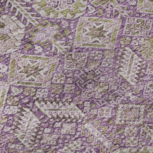 HomeRoots 8' Stylish Lavender & Ivory Tribal Round Rug - UV Protected, Washable, Durable for Indoor/Outdoor Use 649879