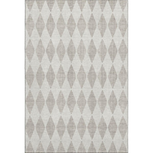 HomeRoots 5' X 8' Beige and Ivory Diamond Area Rug - Stain-Resistant, UV Protected, Pet-Friendly Design! 650016