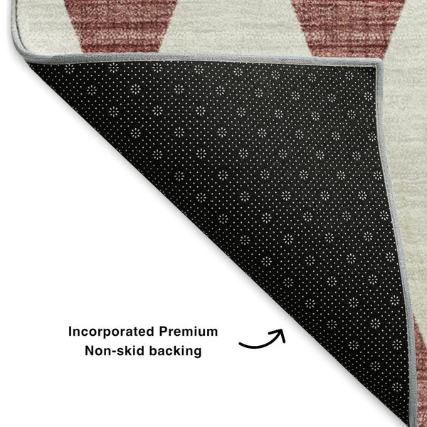 HomeRoots 8' X 10' Stylish Burgundy & Ivory Diamond Rug - Washable, UV Protected, Perfect for Busy Homes! 650030