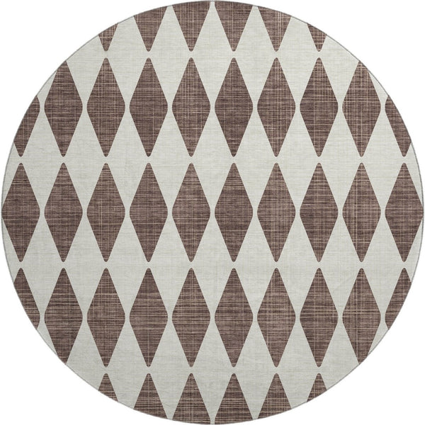 HomeRoots 8' Brown And Ivory Diamond Round Rug - Washable, Stain Resistant, UV Protected, Perfect for Kids & Pets 650035