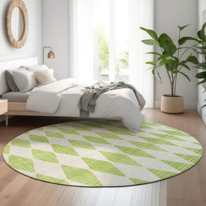 HomeRoots 8' Lime Green & Ivory Diamond Round Rug - Washable, UV-Protected, Stain-Resistant for Busy Homes 650065