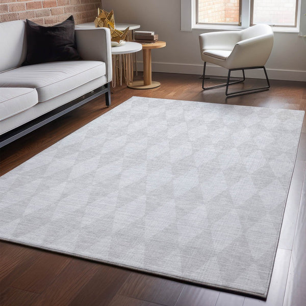 HomeRoots 5' X 8' Pewter & Ivory Diamond Area Rug - Washable, Stain-Resistant, UV-Protected for Every Home 650100