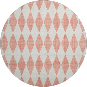 HomeRoots 8' Salmon and Ivory Diamond Washable Round Rug – Stain-Resistant, UV-Protected, Perfect for Homes! 650113