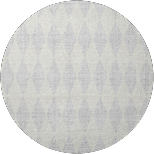 HomeRoots 8' Silver And Ivory Diamond Round Rug - Washable, UV Protected, Stain Resistant for High-Traffic Areas 650119