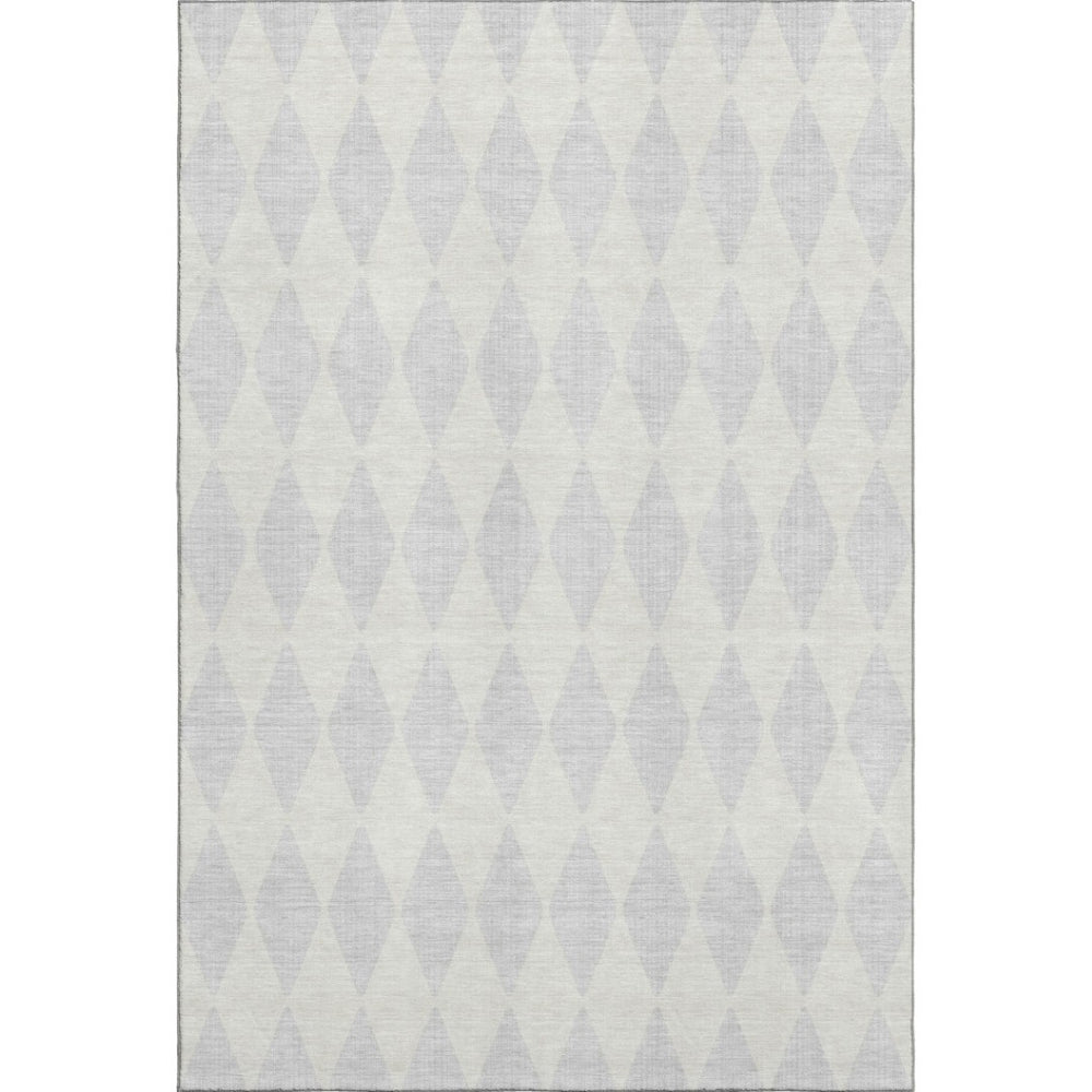 HomeRoots 8' X 10' Stylish Silver & Ivory Diamond Area Rug - Washable, UV Protected, Ideal for Homes with Pets! 650120