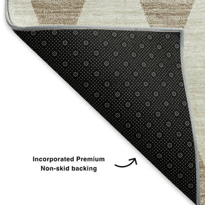 HomeRoots 8' Taupe and Ivory Diamond Round Rug – Washable, UV-Protected, Perfect for High-Traffic Areas! 650131