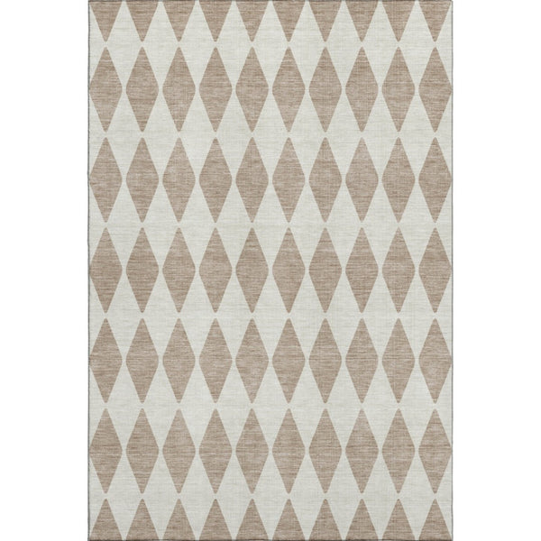 HomeRoots 8' X 10' Stylish Taupe & Ivory Diamond Area Rug - Washable, UV Protected & Ideal for High-Traffic Spaces 650132