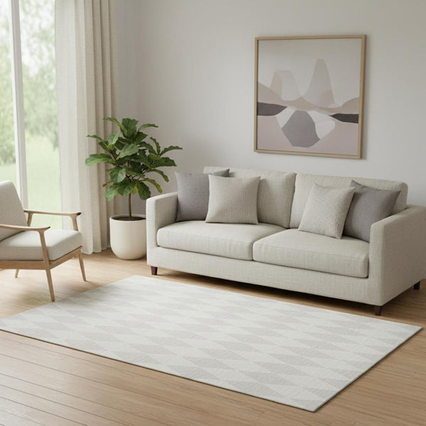 HomeRoots 5' X 8' Ivory And Beige Diamond Area Rug - Durable, Washable, UV-Protected for Homes with Kids & Pets 650136