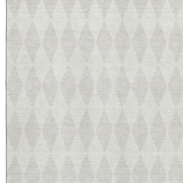HomeRoots 8' X 10' Stylish Ivory & Beige Diamond Washable Area Rug with UV Protection for Homes & Pets 650138