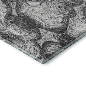HomeRoots 8' Gray and Silver Abstract Round Area Rug - Washable, UV Protected, Stain Resistant for High Traffic Spaces 650161