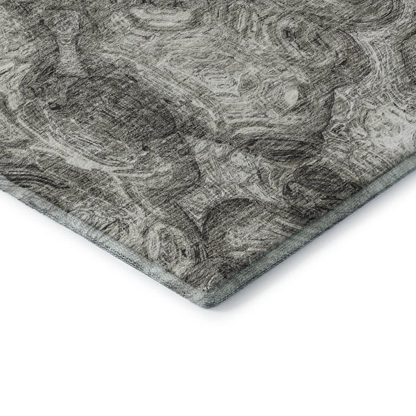 HomeRoots 8' Washable Silver and Gray Abstract Round Rug - UV Resistant, Stain-Proof, Ideal for Homes with Kids & Pets 650179