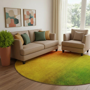 HomeRoots 8' Terra Cotta & Green Ombre Round Rug - Washable, UV-Protected, Modern Design for Active Homes! 650287