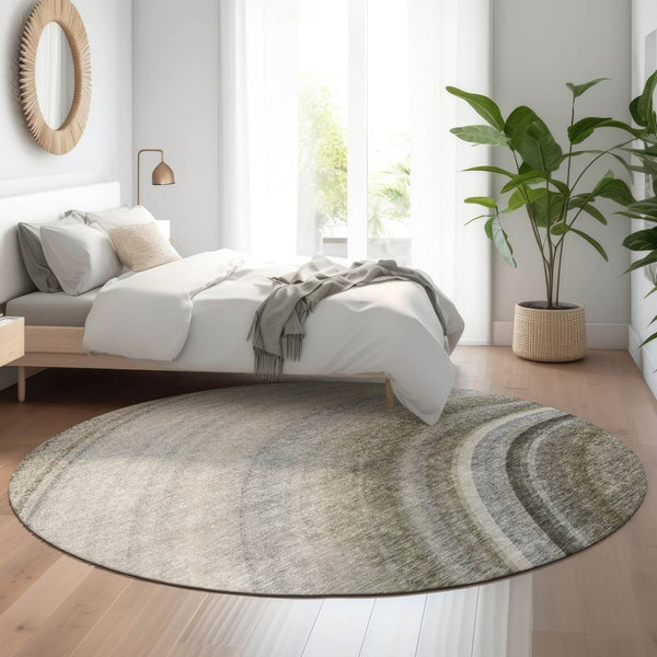 HomeRoots 8' Washable Taupe Gold Gray Ombre Round Rug - UV Protected, Durable, Perfect for High-Traffic Areas 650323