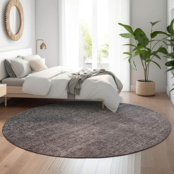HomeRoots 8' Gray and Brown Ombre Round Rug - Stylish, Washable, UV-Protected, Perfect for High-Traffic Spaces 650383