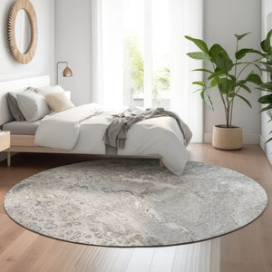 HomeRoots 8' Silver and Gray Abstract Round Washable Rug with UV Protection for Stylish, Busy Homes 650431