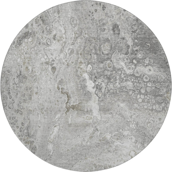 HomeRoots 8' Silver and Gray Abstract Round Washable Rug with UV Protection for Stylish, Busy Homes 650431