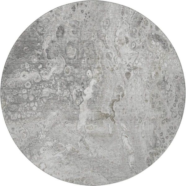 HomeRoots 8' Silver and Gray Abstract Round Washable Rug with UV Protection for Stylish, Busy Homes 650431