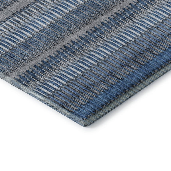 HomeRoots 8' Blue And Ivory Striped Round Rug - Washable, UV Protected, Stain Resistant for Homes with Kids & Pets 650461