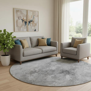 HomeRoots 8' Silver and Gray Abstract Round Rug - Washable, Stain Resistant, UV Protected for Busy Homes 650527