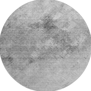 HomeRoots 8' Silver and Gray Abstract Round Rug - Washable, Stain Resistant, UV Protected for Busy Homes 650527