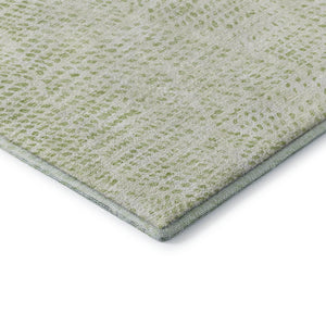 HomeRoots 8' Artichoke Green & Ivory Diamond Washable Round Rug - Durable, Stain-Resistant, UV Protected Style! 650545