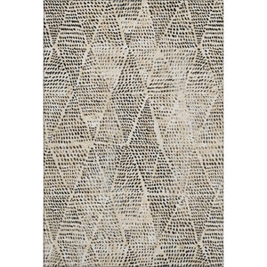 HomeRoots 5' X 8' Beige and Ivory Diamond Area Rug – Washable, Stain Resistant, UV Protected for Active Homes 650556