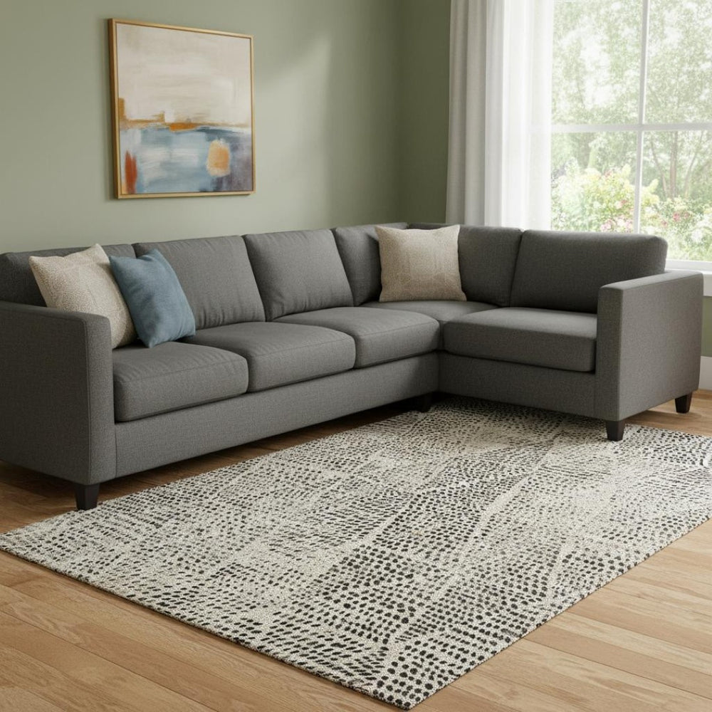 HomeRoots 8' X 10' Beige and Ivory Diamond Area Rug - Washable, UV-Protected, Perfect for High-Traffic Spaces! 650558