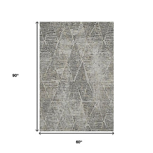 HomeRoots 5' X 8' Gray And Black Diamond Washable Area Rug - UV Protected, Durable, Stylish, Perfect for Families! 650574