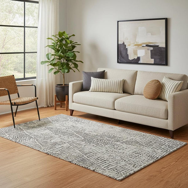 HomeRoots 5' X 8' Gray And Black Diamond Washable Area Rug - UV Protected, Durable, Stylish, Perfect for Families! 650574
