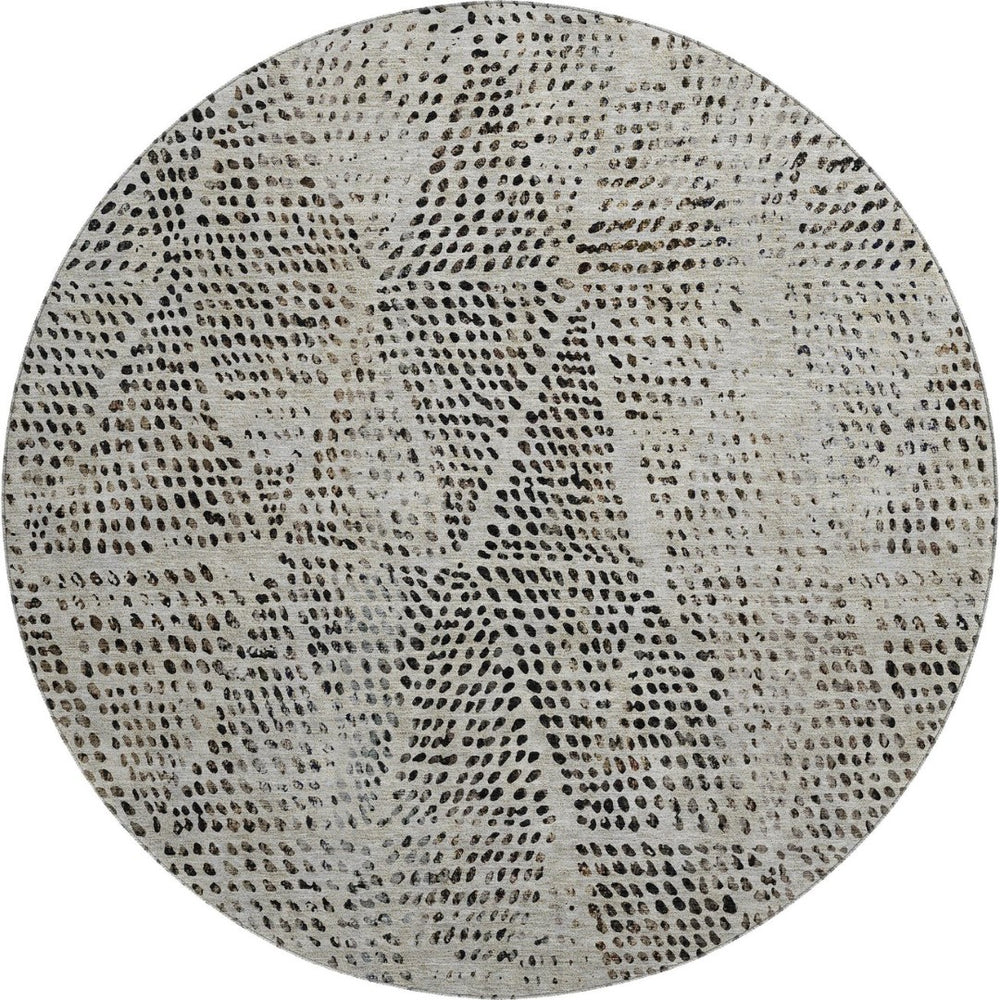 HomeRoots 8' Gray and Black Diamond Washable Round Rug - UV Protected, Durable, Stain-Resistant Design for Homes 650575