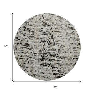 HomeRoots 8' Gray and Black Diamond Washable Round Rug - UV Protected, Durable, Stain-Resistant Design for Homes 650575