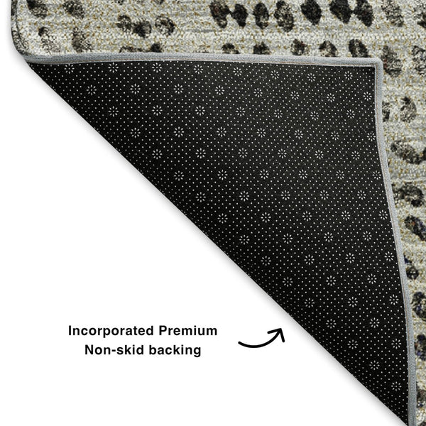HomeRoots 10' X 14' Gray and Black Diamond Area Rug - Washable, UV-Protected, Stain-Resistant for Busy Homes 650578