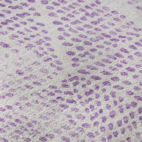 HomeRoots 8' Purple and Ivory Diamond Washable Round Rug – UV Protected, Stylish, and Perfect for Busy Homes! 650593