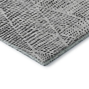 HomeRoots 8' Pewter and Ivory Diamond Washable Round Rug – Durable, Stylish, UV-Protected for High-Traffic Areas 650599