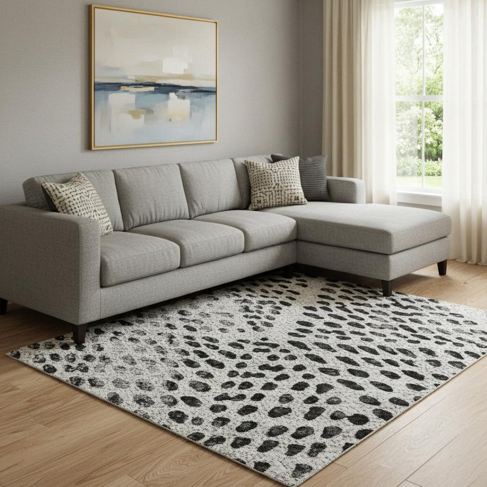 HomeRoots 9' X 12' Pewter and Ivory Diamond Area Rug – Durable, Washable, UV-Resistant for Stylish Spaces 650601
