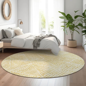 HomeRoots 8' Wheat and Ivory Diamond Round Area Rug - Washable, UV Protected, Stylish & Durable for Any Room 650623