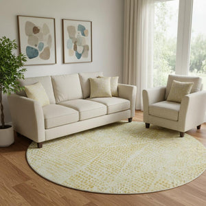 HomeRoots 8' Wheat and Ivory Diamond Round Area Rug - Washable, UV Protected, Stylish & Durable for Any Room 650623