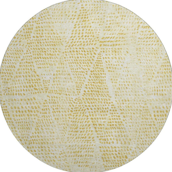 HomeRoots 8' Wheat and Ivory Diamond Round Area Rug - Washable, UV Protected, Stylish & Durable for Any Room 650623