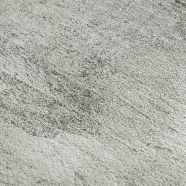 HomeRoots 5' X 8' Modern Silver and Gray Abstract Area Rug - Washable, UV Protected & Stain Resistant Design 650640