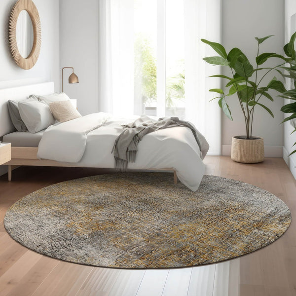 HomeRoots 8' Gray and Copper Abstract Round Washable Rug - UV Protected, Durable, Modern Design for Any Space 650665