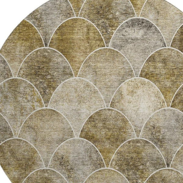 HomeRoots 8' Taupe Gray & Ivory Abstract Geometric Round Rug - Washable, UV-Protected, Durable & Stylish 650707