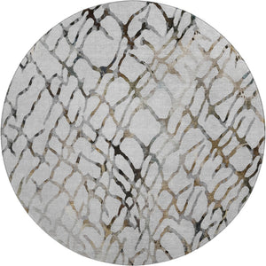 HomeRoots 8' Silver Gray and Brown Abstract Washable Round Rug - Durable, UV-Protected Style for High Traffic Areas 651127